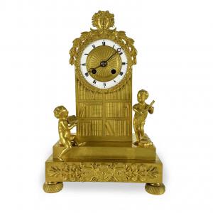 Reloj de Mesa en Bronce Dorado de Principios de 1800